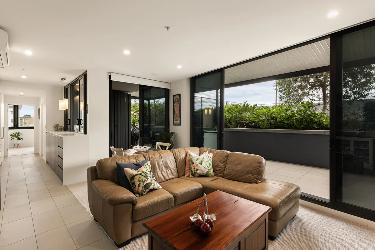 10407/300 Old Cleveland Road, Coorparoo QLD 4151