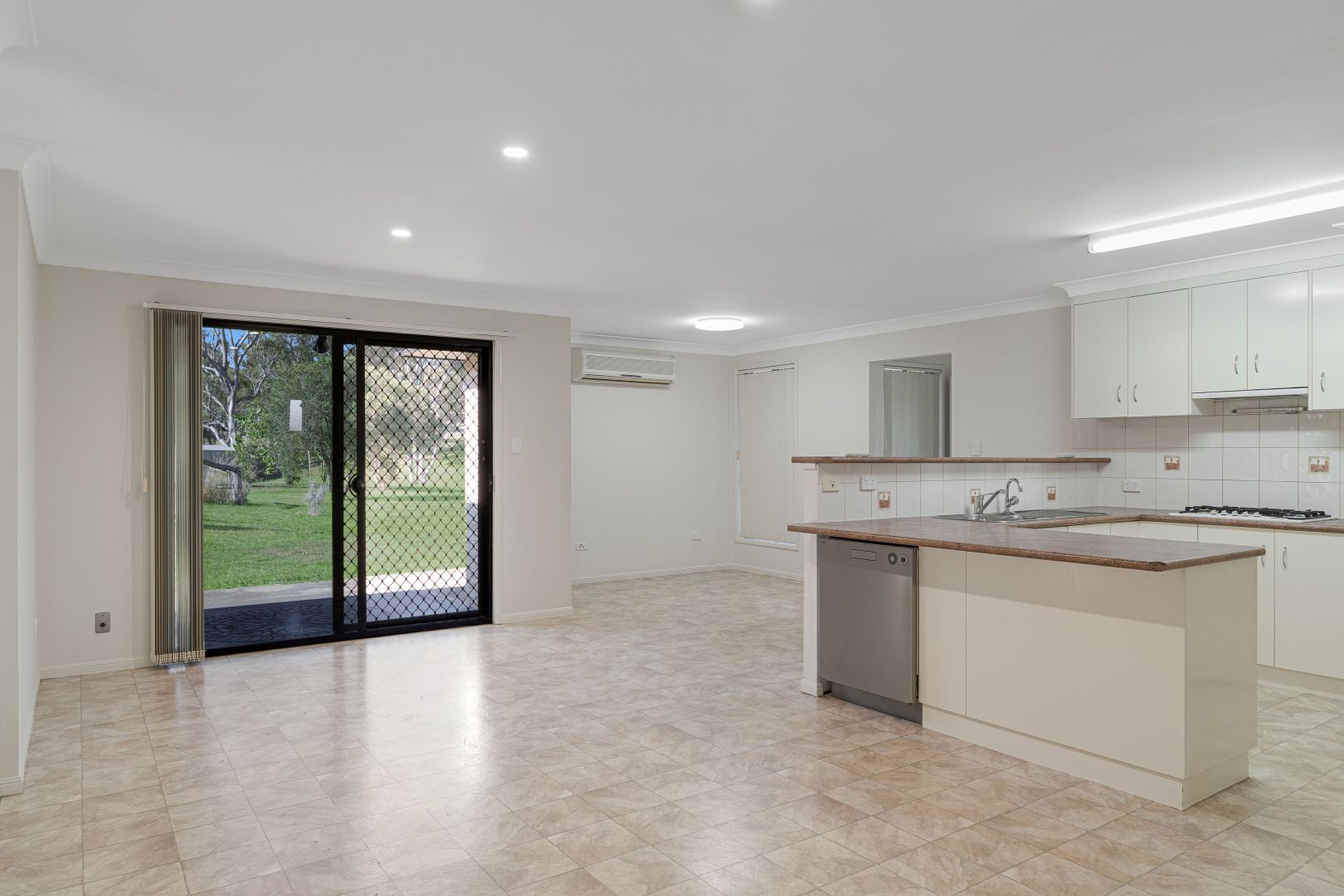 1 Schmidt Court, Top Camp QLD 4350, Image 1