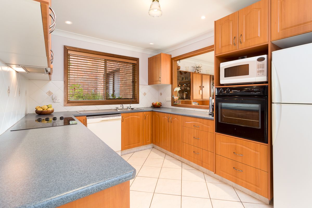 7 Ammerdown Crescent, Orange NSW 2800, Image 2