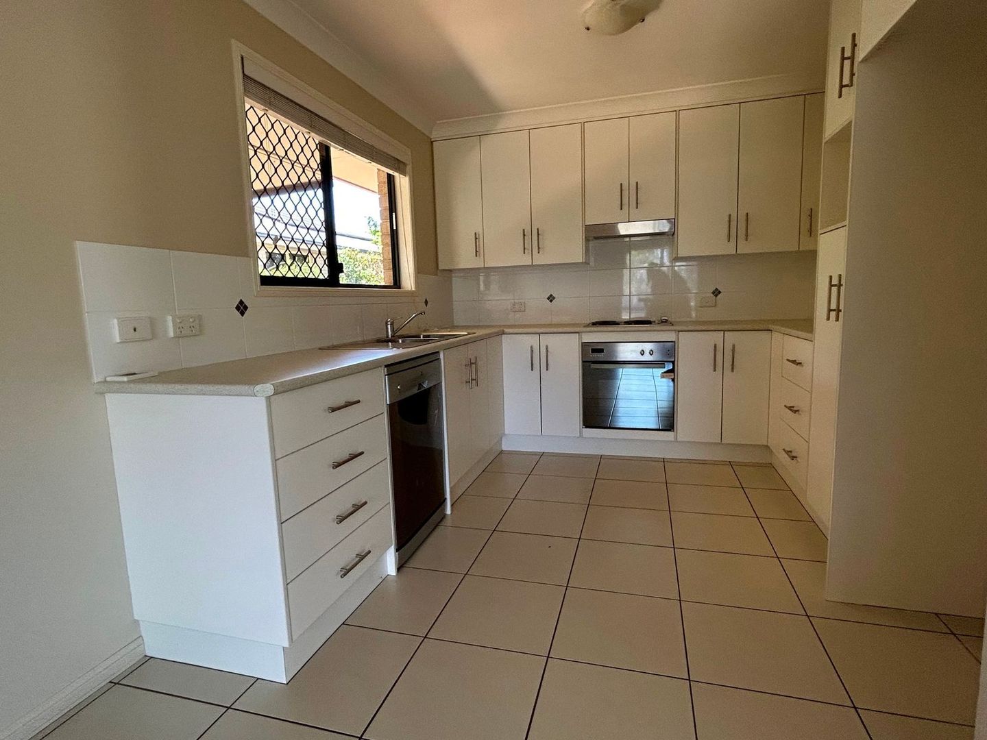 1/3 Davidson Court, Chinchilla QLD 4413 Apartment For Rent Domain