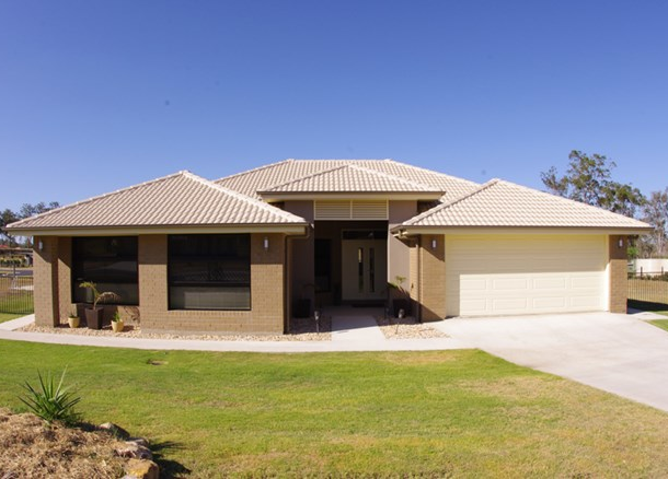 1 Yappa Court, Lake Clarendon QLD 4343