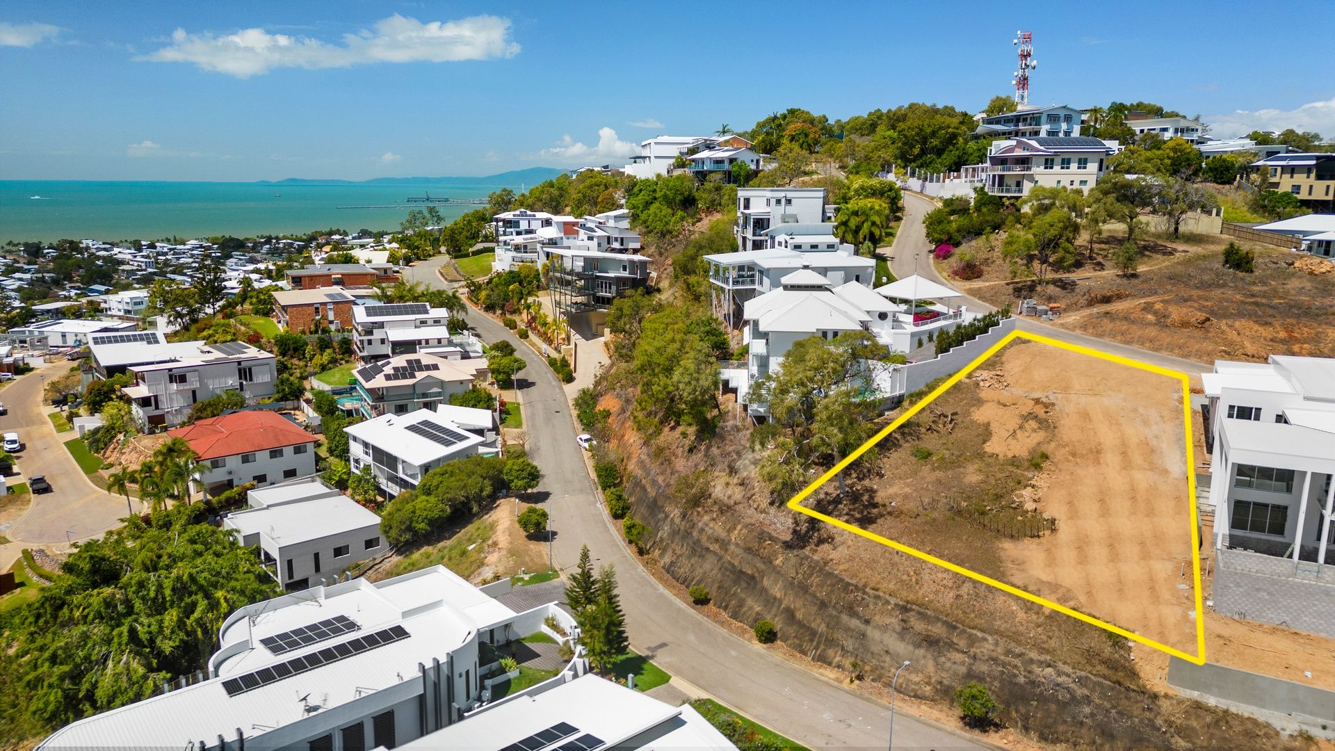 10 The Point, Castle Hill QLD 4810, Image 1