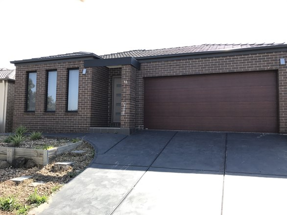 13 Blue Hill Way, Wollert VIC 3750