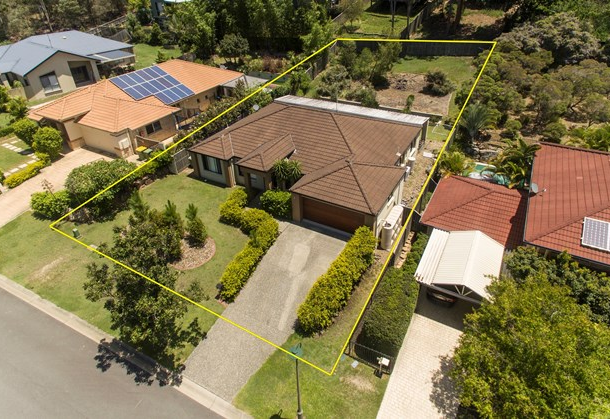 7 Hemes Close, Pacific Pines QLD 4211