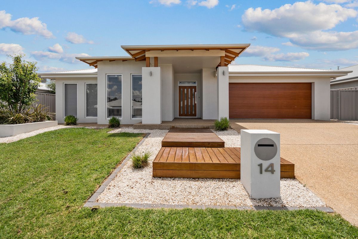 14 Yenda Avenue, Gobbagombalin NSW 2650