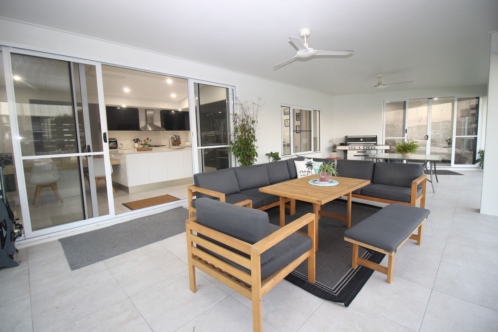 11 The Cove, Nelly Bay QLD 4819, Image 2