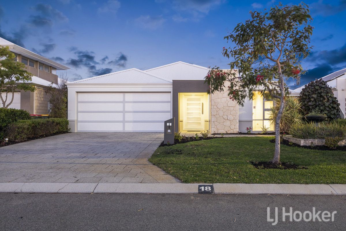 4 bedrooms House in 18 Gangway Turn ALKIMOS WA, 6038