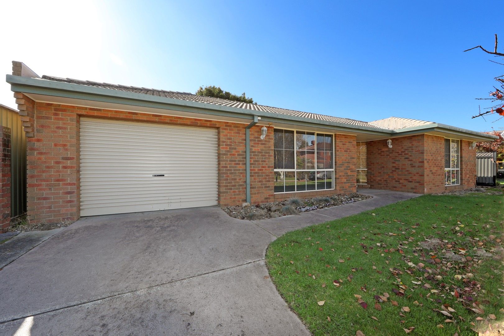 5 Muirfield Court, Rowville VIC 3178, Image 0