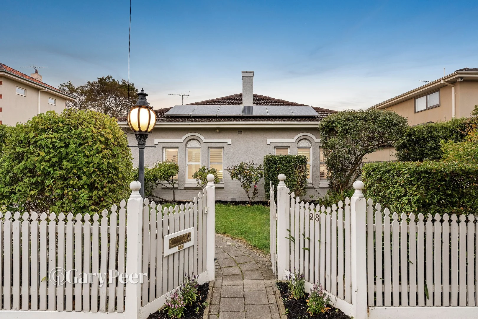28 Fitzgibbon Crescent, Caulfield North VIC 3161