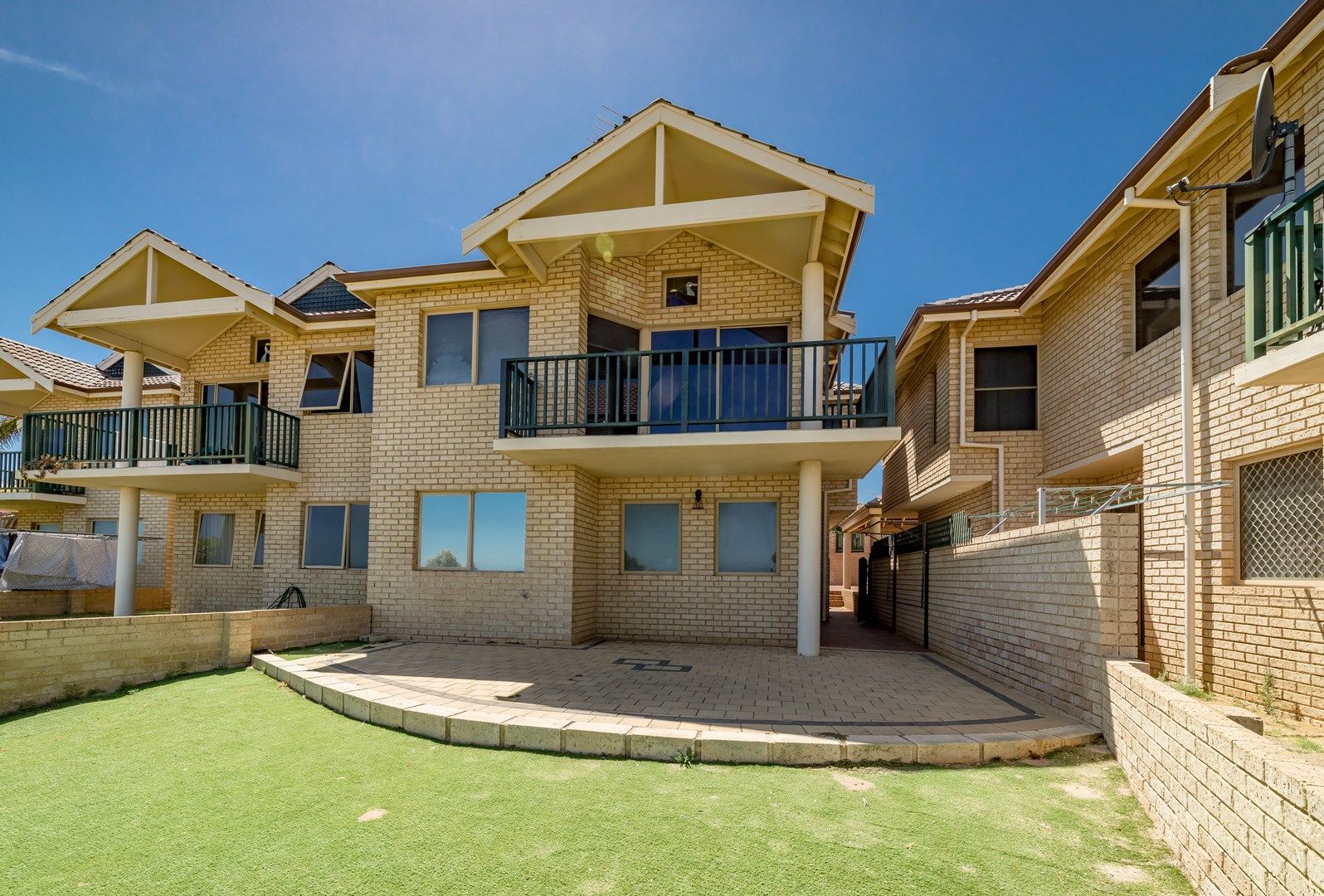 3 bedrooms Townhouse in 12/129 George Road BERESFORD WA, 6530