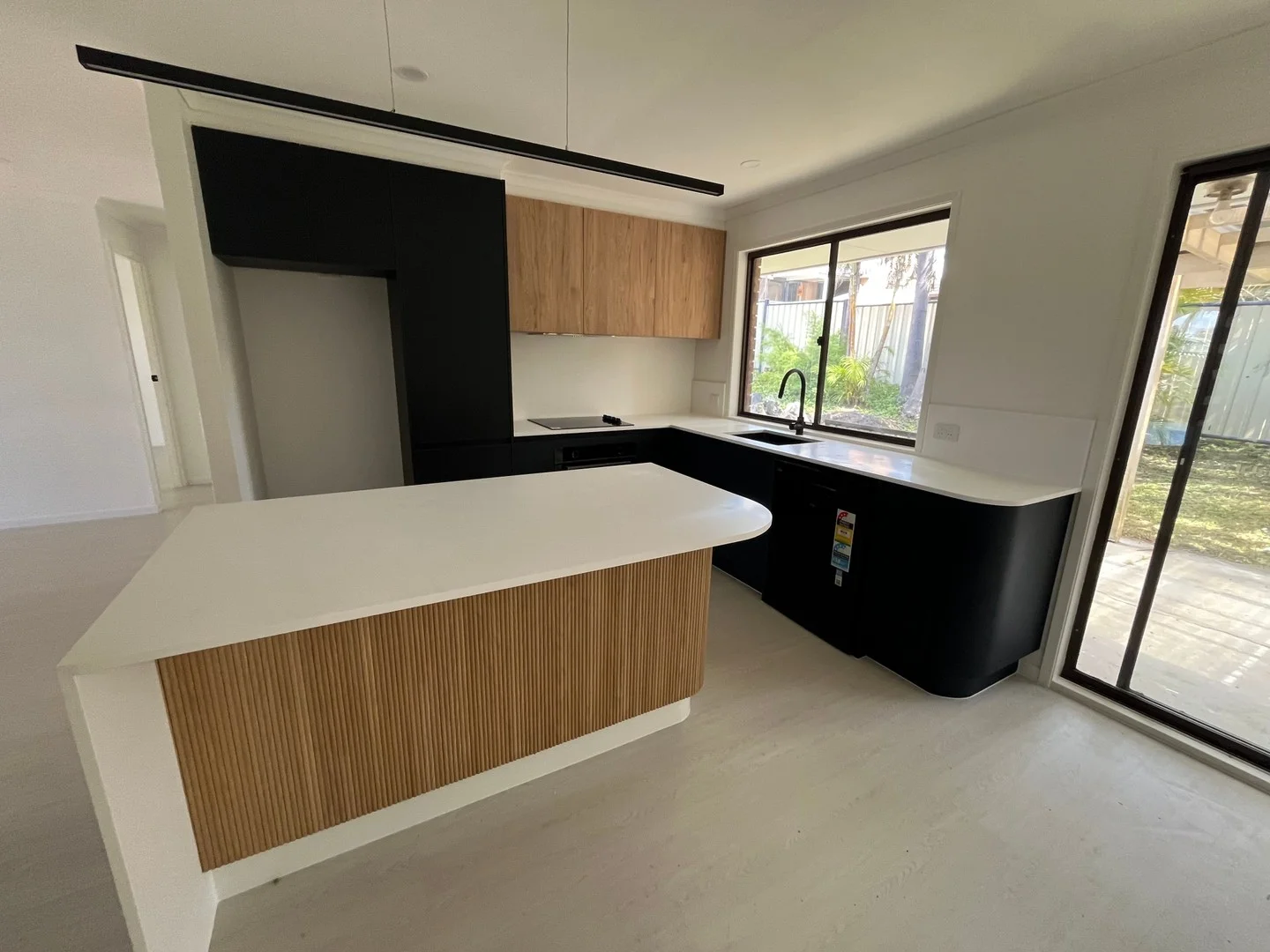 UNIT 2/218 Olsen Avenue, Arundel QLD 4214