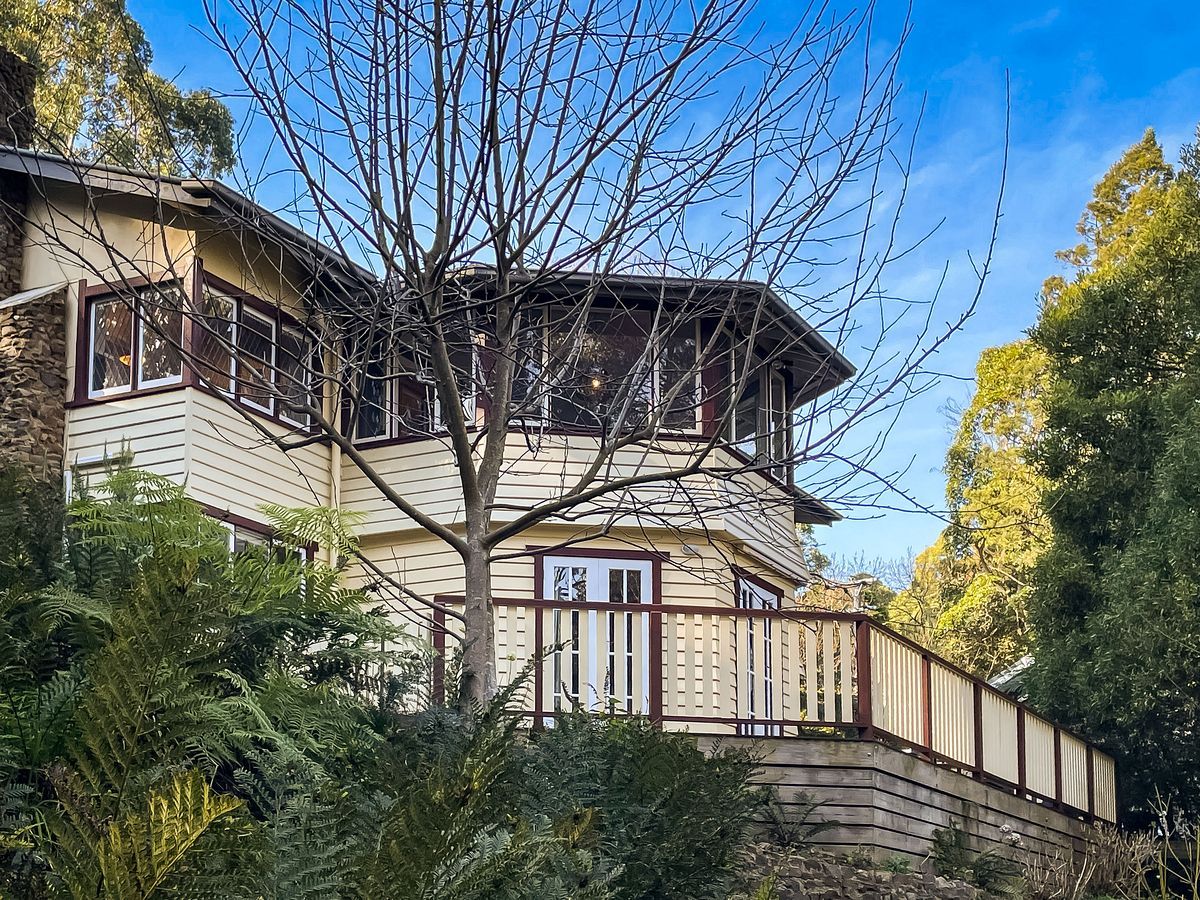 196 Mount Dandenong Tourist Road, Ferny Creek VIC 3786, Image 1