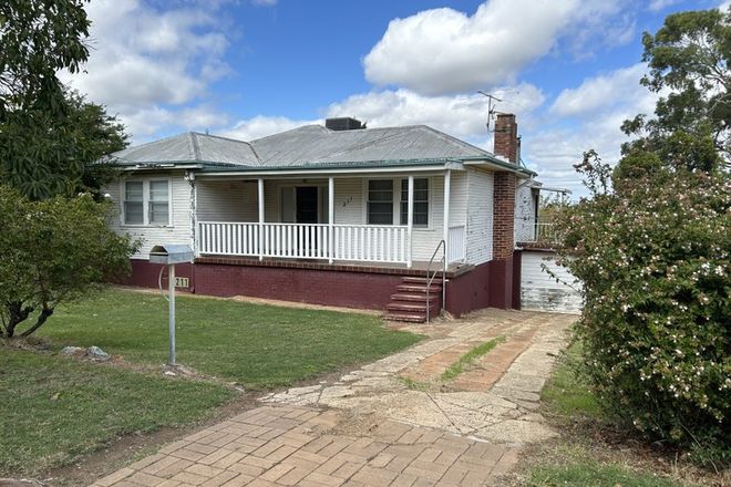 Picture of 211 Carthage Street, TAMWORTH NSW 2340