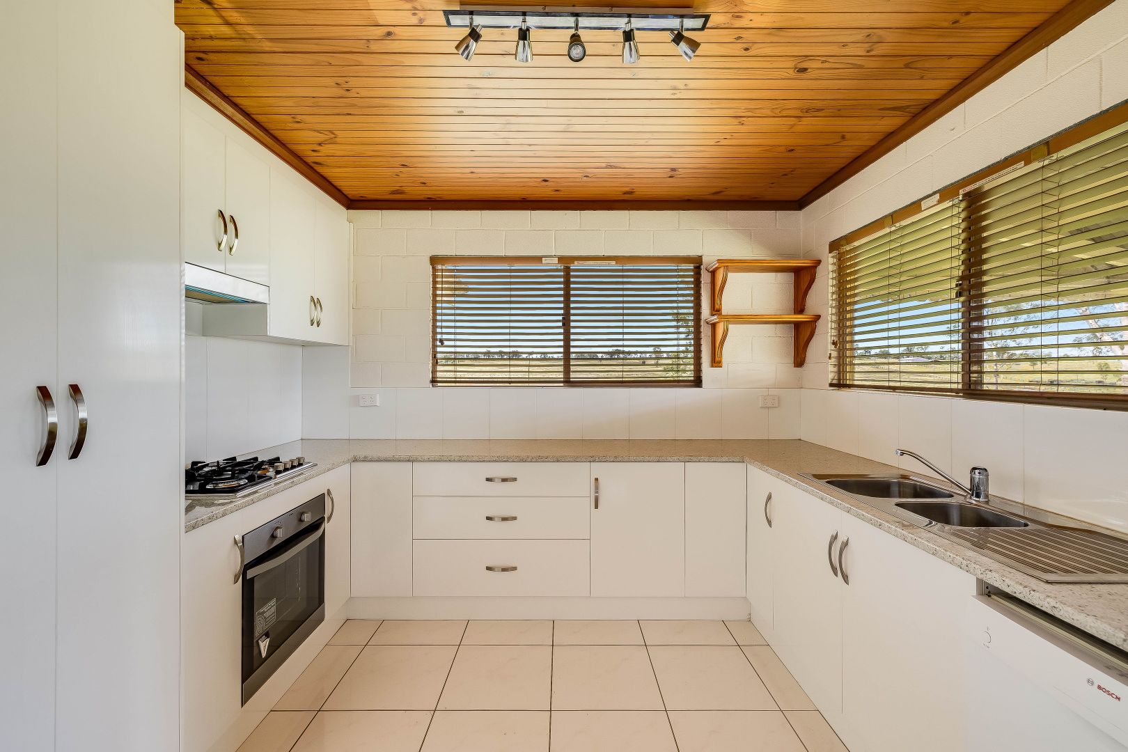 175 Whittaker Road, Umbiram QLD 4352, Image 2