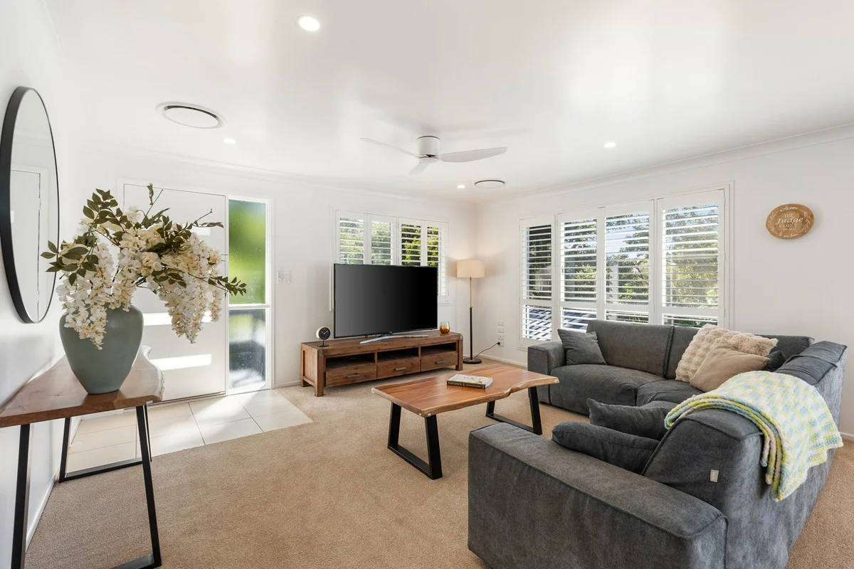 Additional image 6 of 11 Buena Vista Crescent, Blue Mountain Heights QLD 4350