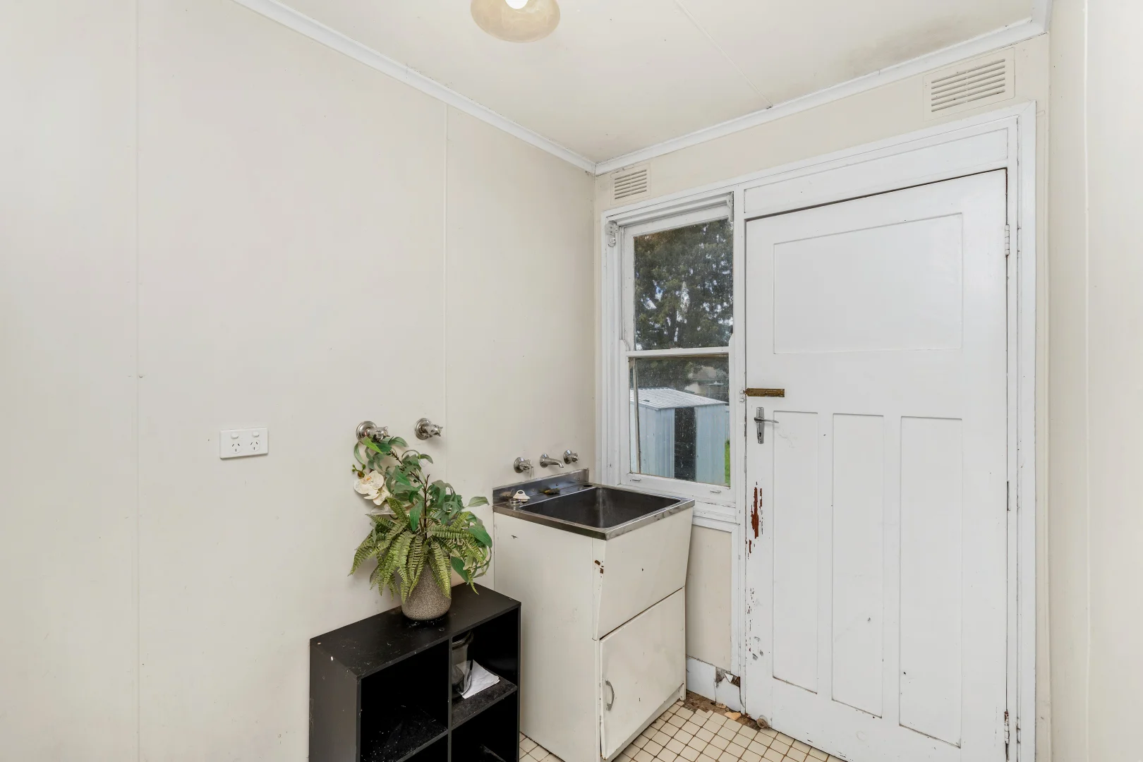 Additional image 11 of 5 Baird Avenue, Kooringal NSW 2650