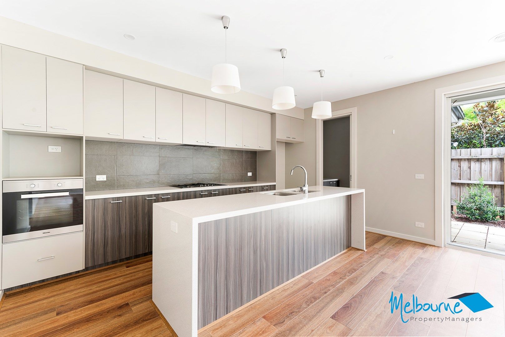 2/13 Sycamore St, Malvern East VIC 3145, Image 2