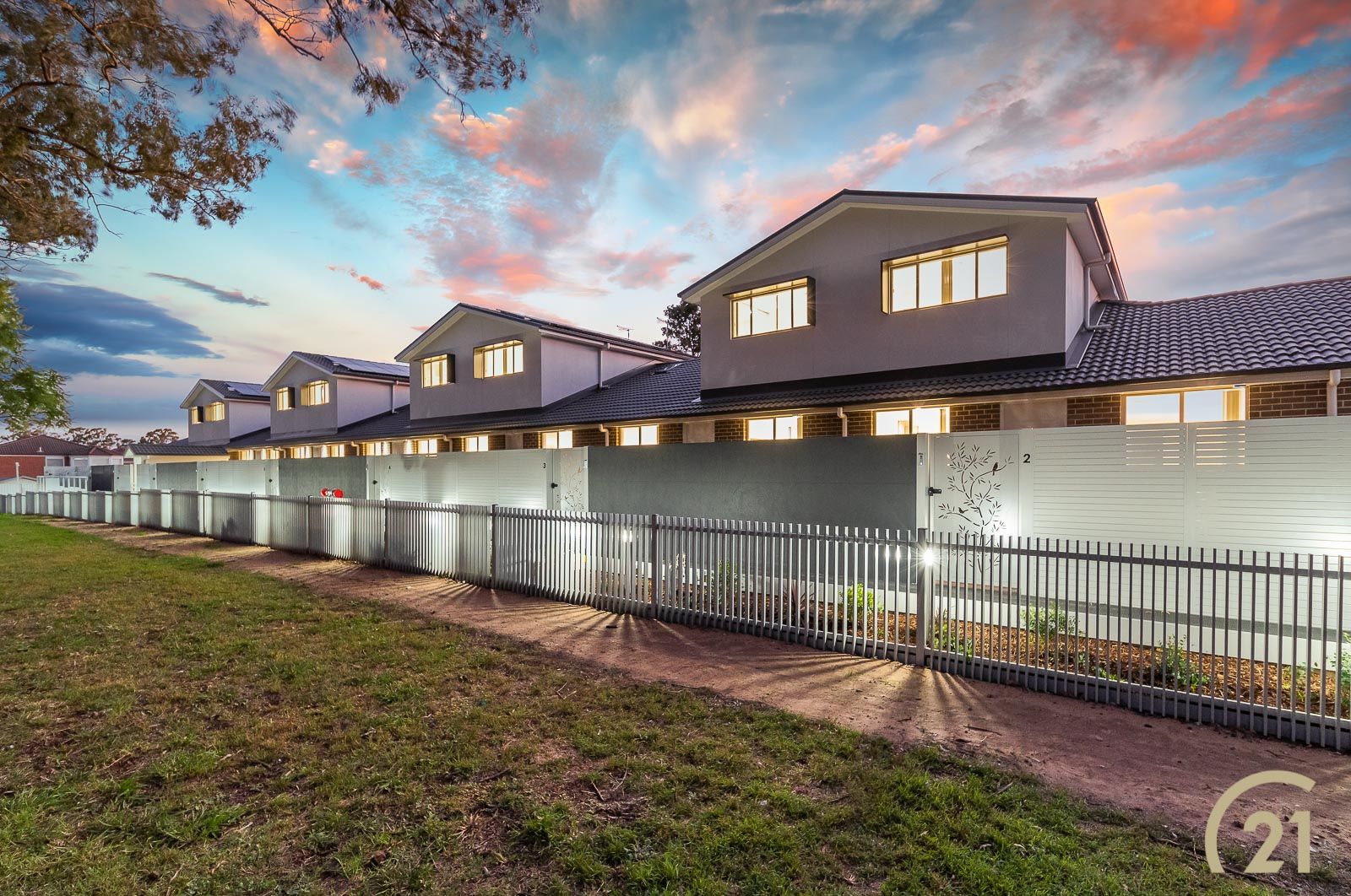 4 bedrooms Townhouse in 8 127 Station Street FAIRFIELD HEIGHTS NSW, 2165