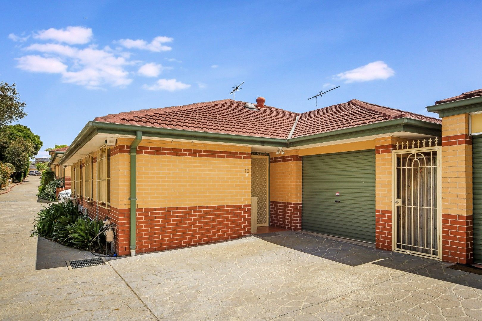 Toongabbie NSW 2146 2 beds apartment for Rent, 520 per week