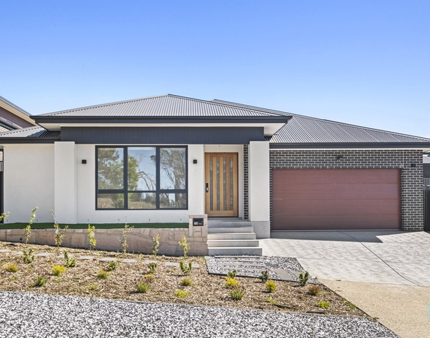 14 George Seddon Crescent, Taylor ACT 2913