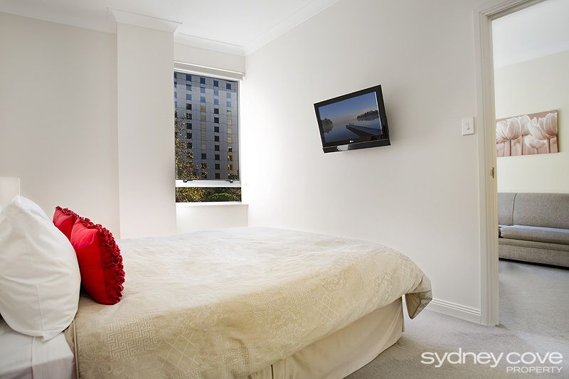 908/38 Bridge St, Sydney NSW 2000, Image 2