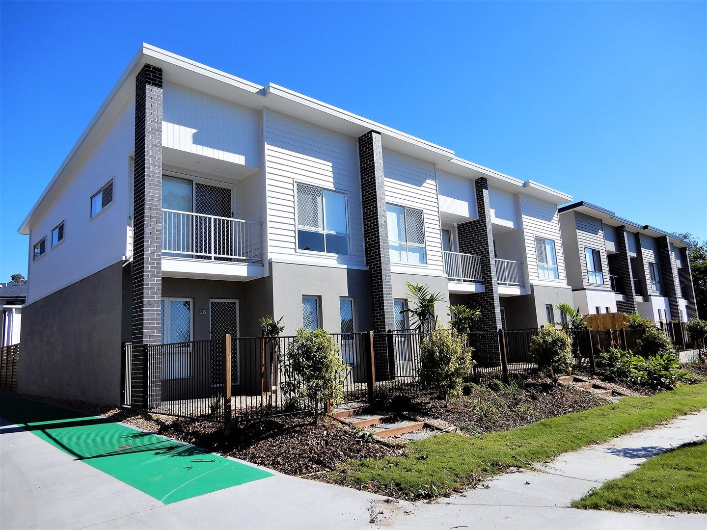 3 bedrooms Townhouse in 3/163 Douglas Street OXLEY QLD, 4075