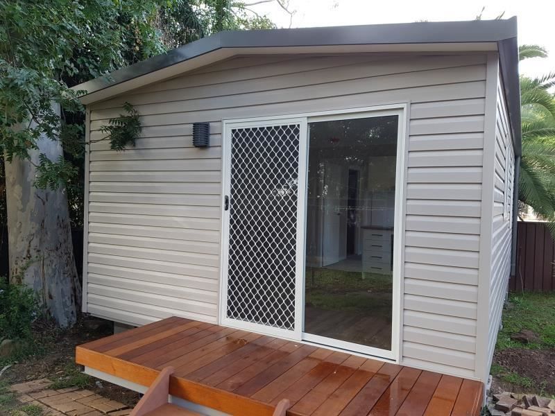1 bedrooms Apartment / Unit / Flat in 21A Lawn Avenue BRADBURY NSW, 2560