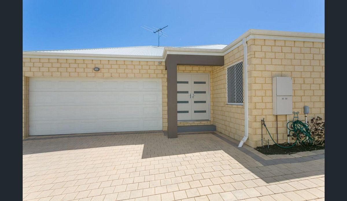 3 bedrooms Villa in B Hillsborough Drive NOLLAMARA WA, 6061