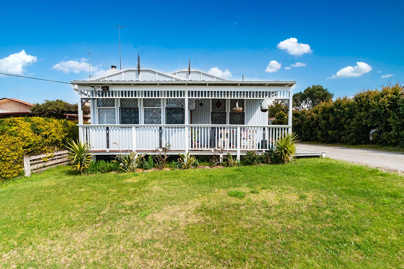 19 Ninth Street, Eildon VIC 3713, Image 0