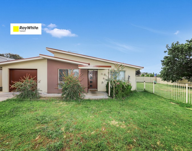 55 Bundara Crescent, Tumut NSW 2720