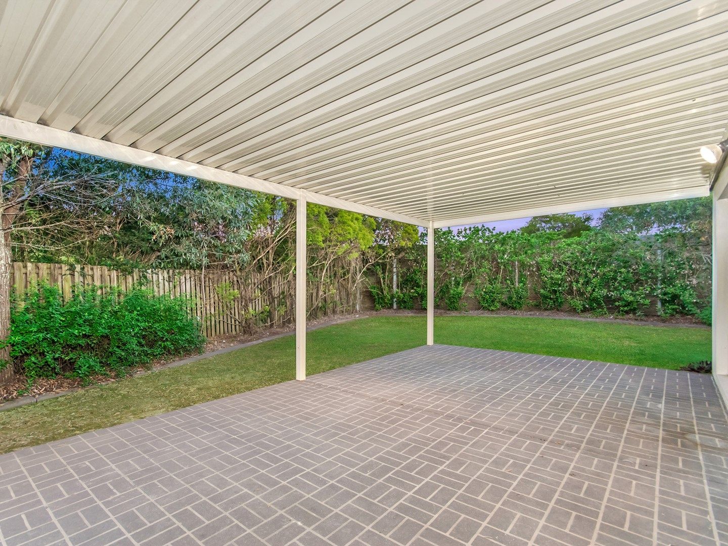 18 Silver Dawn Crescent, Oxenford QLD 4210, Image 2