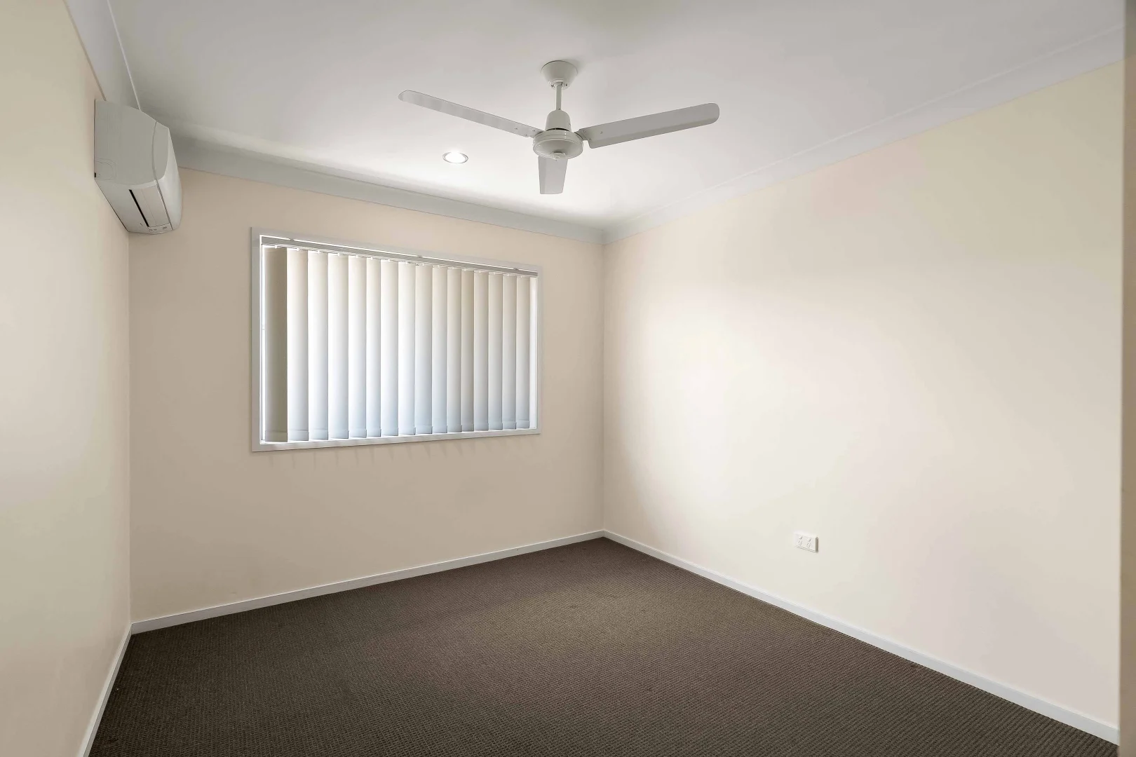 Additional image 8 of 24 Trinity Parade, Blacks Beach QLD 4740