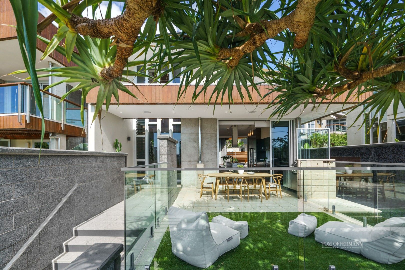 3 bedrooms Apartment / Unit / Flat in 2/1 Stevens  Street SUNSHINE BEACH QLD, 4567