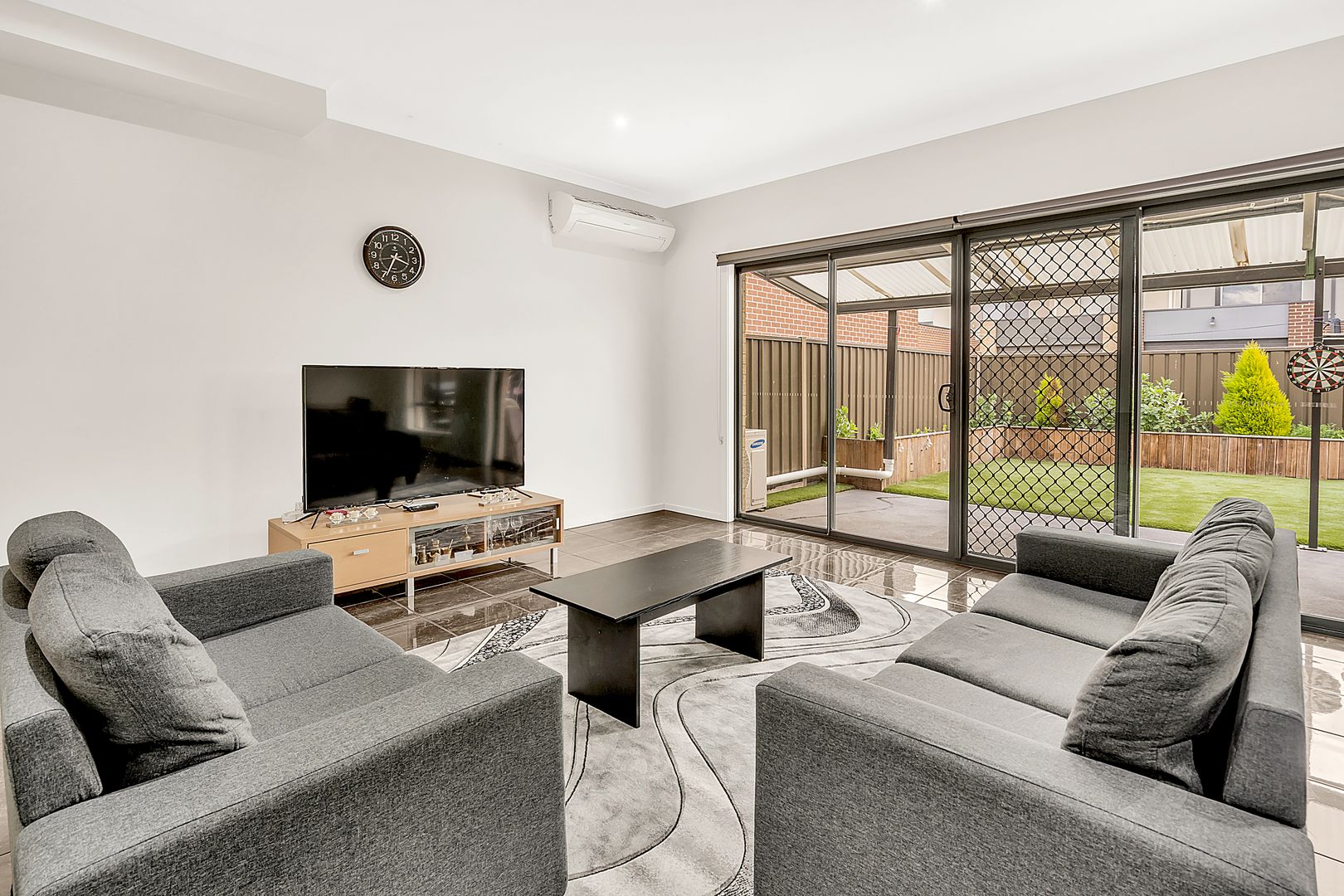 25 Brunswick Crescent, Craigieburn VIC 3064, Image 2