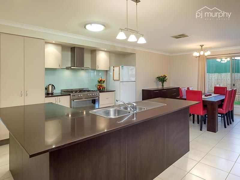 1 Jessica Court, TANGAMBALANGA VIC 3691, Image 2