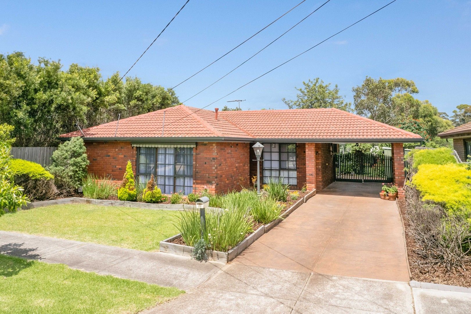 3 bedrooms House in 77 Huntingfield Drive HOPPERS CROSSING VIC, 3029