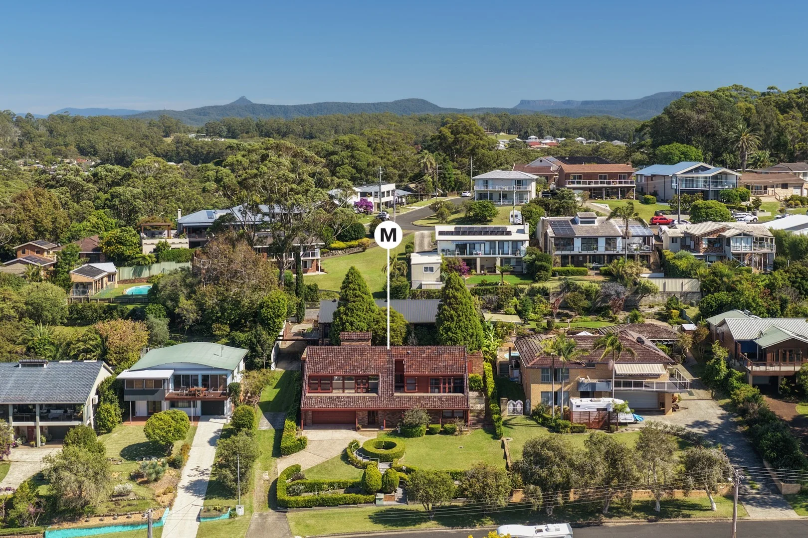 Primary image of 34 Seaview Street, Mollymook NSW 2539