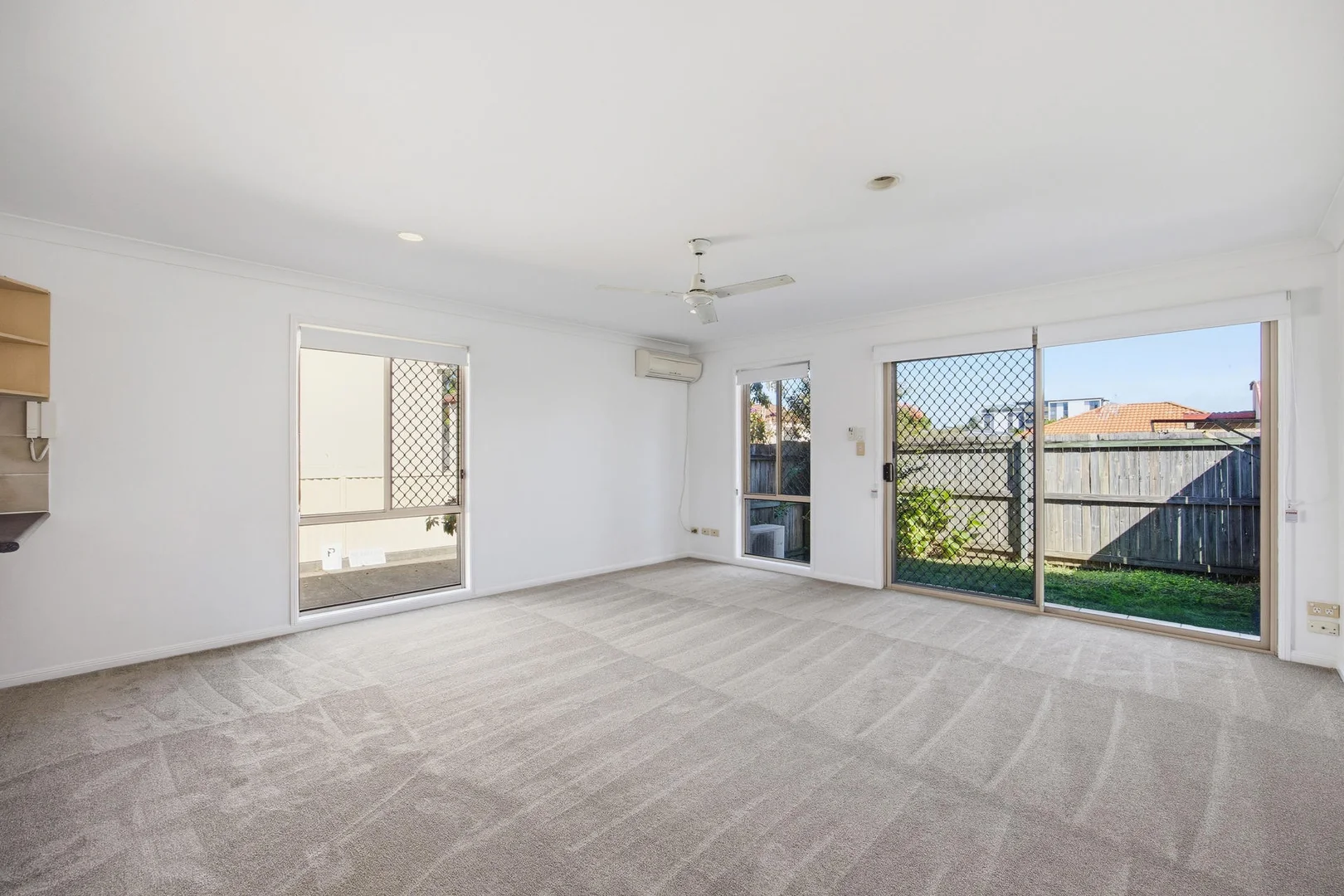 Additional image 3 of 11/96 Pohlman Street, Southport QLD 4215