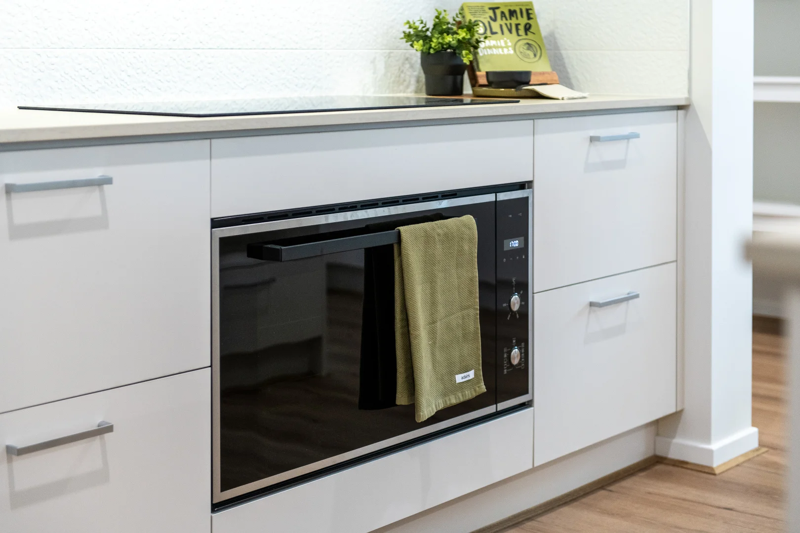 Additional image 10 of 6B Henry Crescent, Seaford VIC 3198