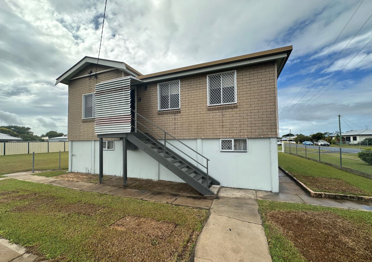 3 bedrooms House in 6 Blamey Street AVENELL HEIGHTS QLD, 4670