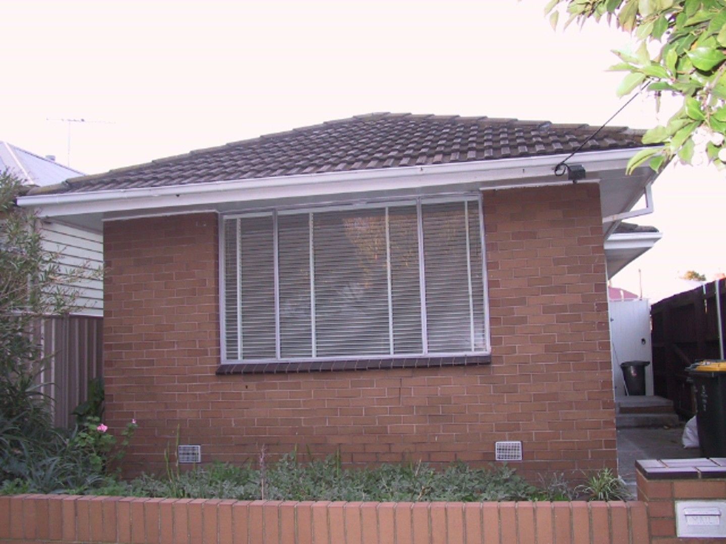 2 bedrooms House in 2 Laverton Street WILLIAMSTOWN VIC, 3016