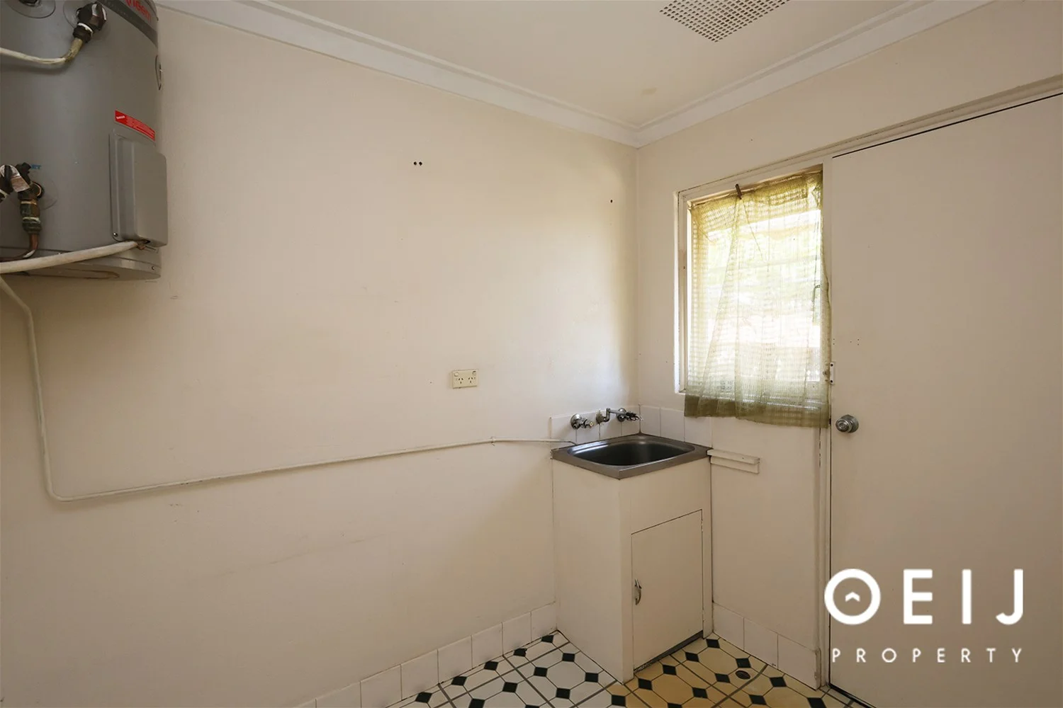 Additional image 7 of 4/13-15 Bungaree Road, Wilson WA 6107