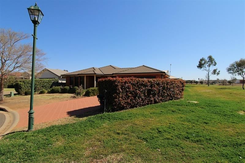 10 Ashlundie Crescent, Dubbo NSW 2830, Image 0