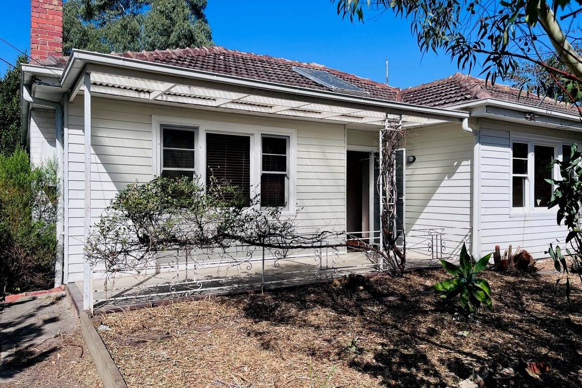 Picture of 2 Hudson Street, MCKINNON VIC 3204