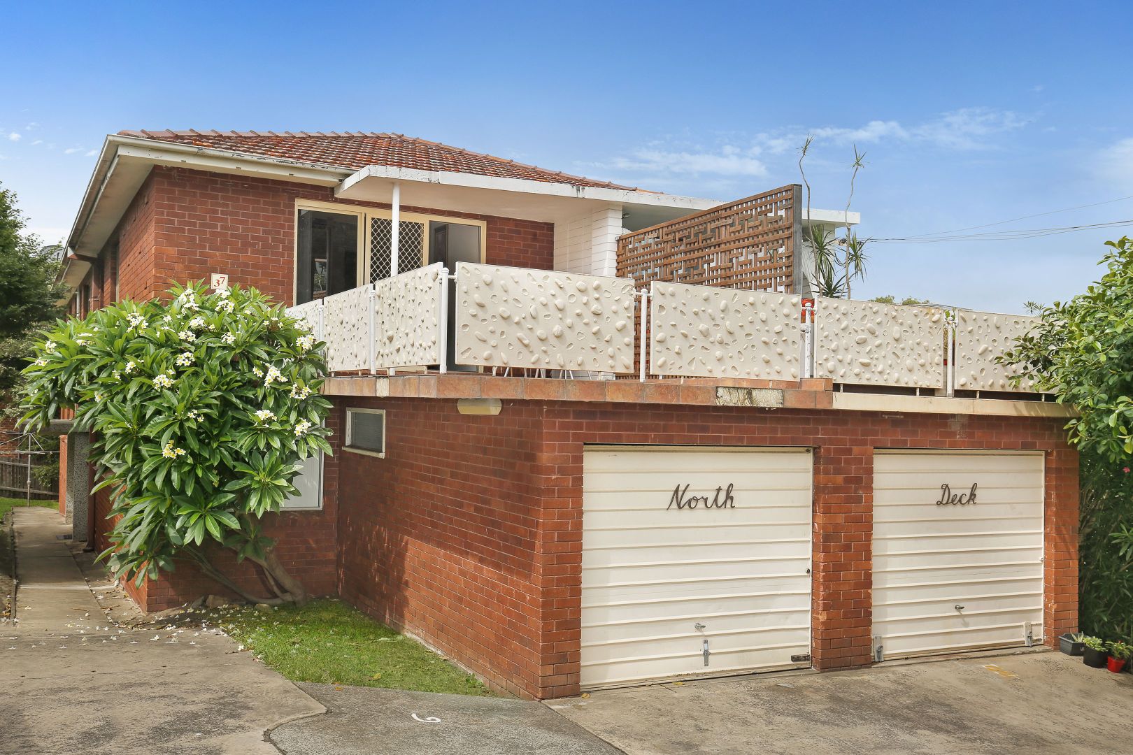 4/37 Edward Street, Wollongong Property History & Address Research