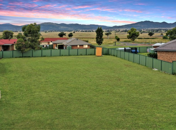 7 Peter Coote Street, Quirindi NSW 2343