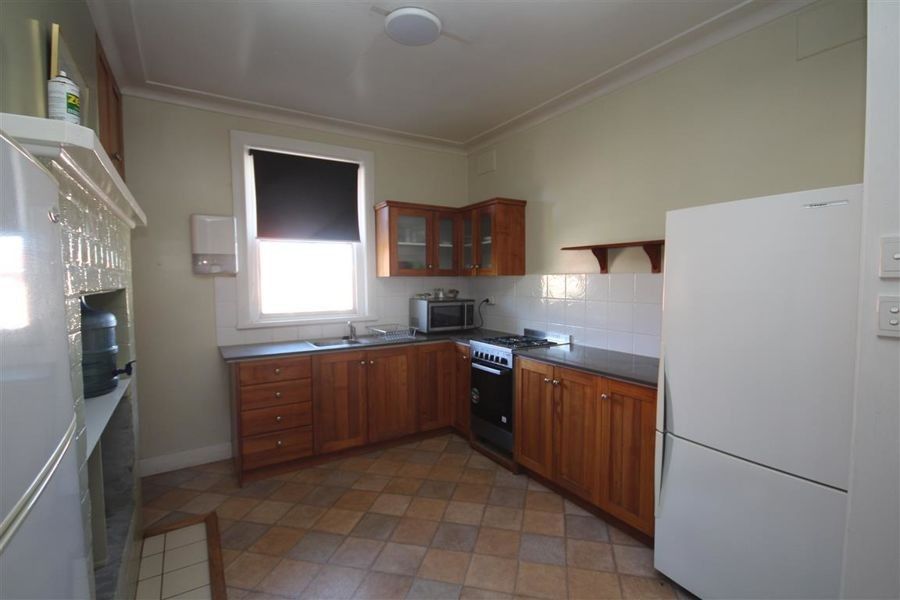 85 Cowper Street, Tenterfield NSW 2372, Image 1