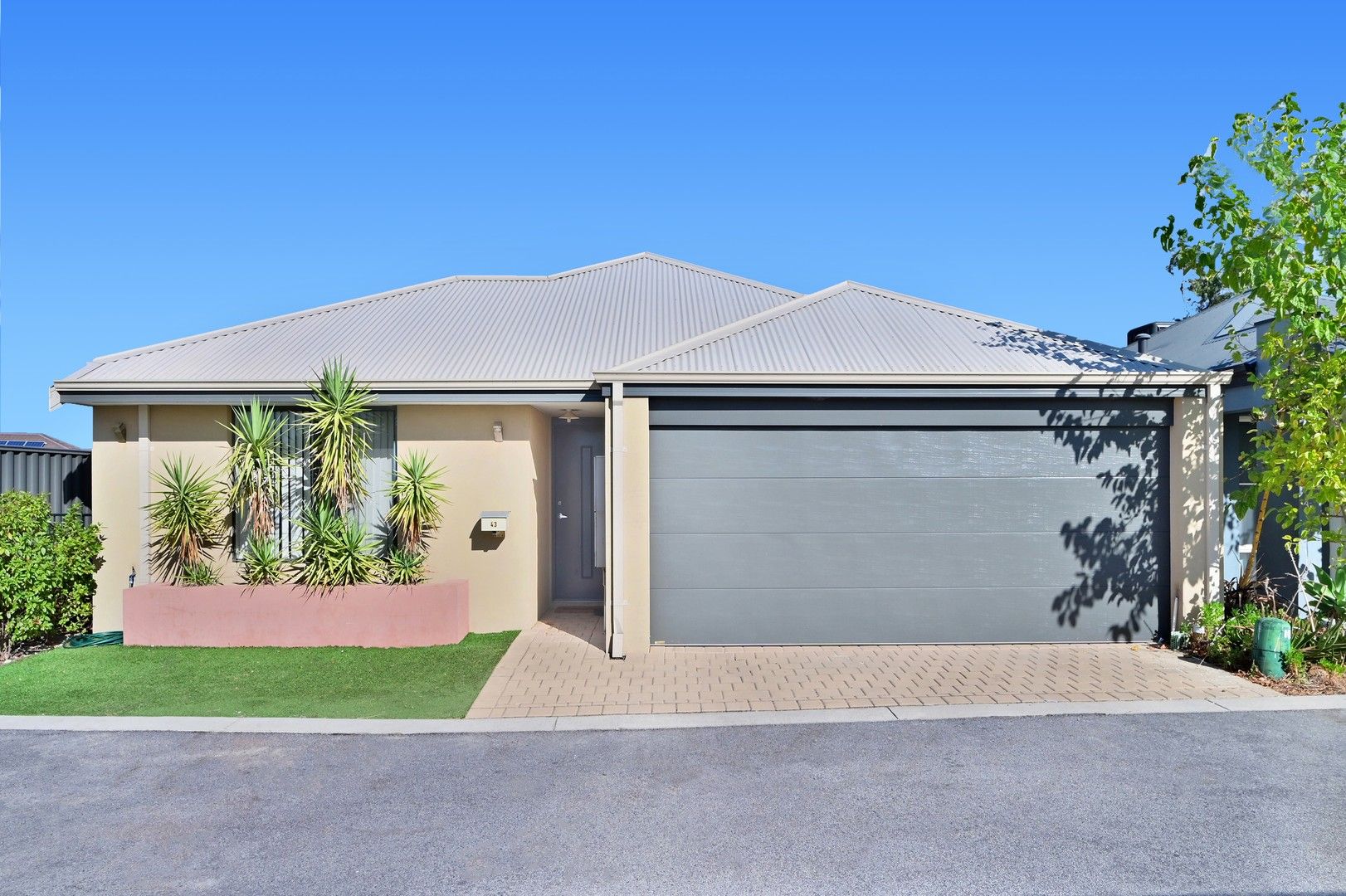 4 bedrooms House in 43 Jericho Lane AVELEY WA, 6069