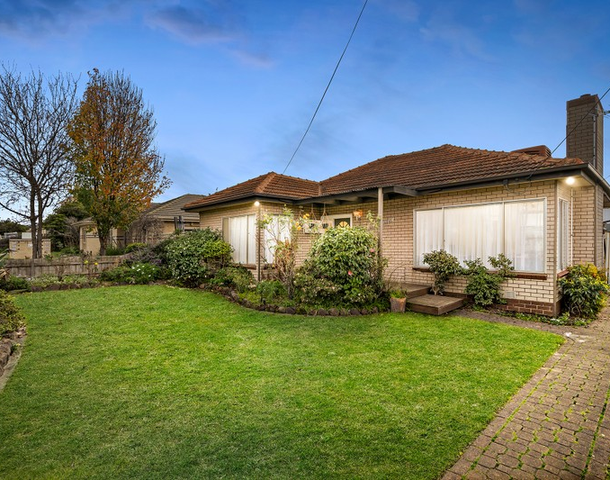 32 Stenhouse Avenue, Brooklyn VIC 3012