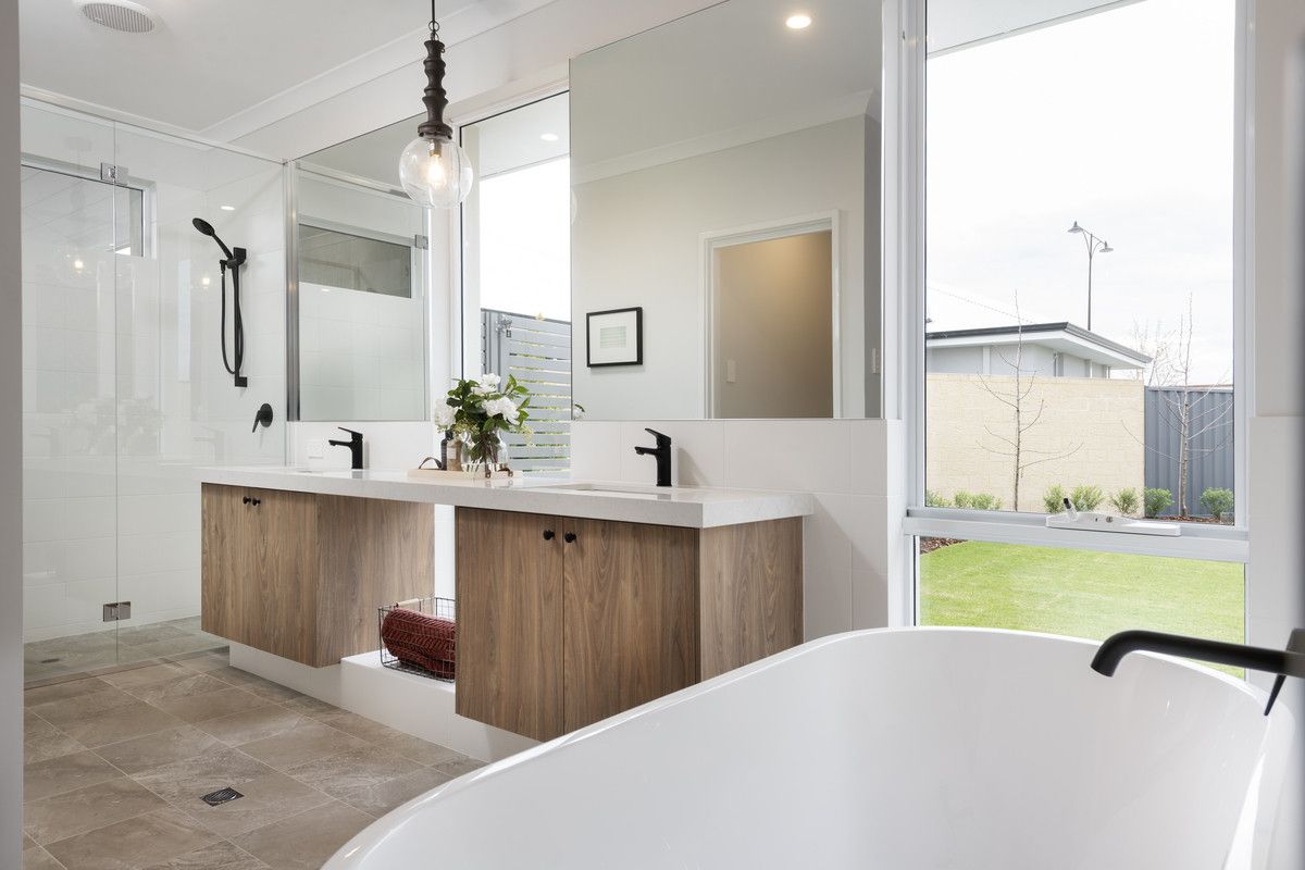 4 bedrooms House in Lot 154 Laceflower Street BULLSBROOK WA, 6084